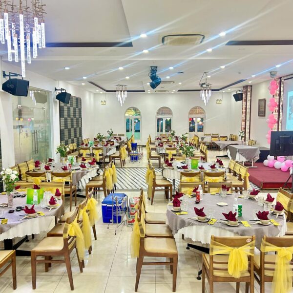 Ẩm thực Sân vườn Mái Lá