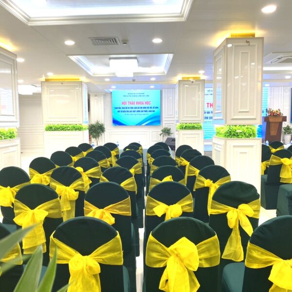 Nhà hàng Rạng Đông