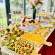 Vuông Tròn Catering