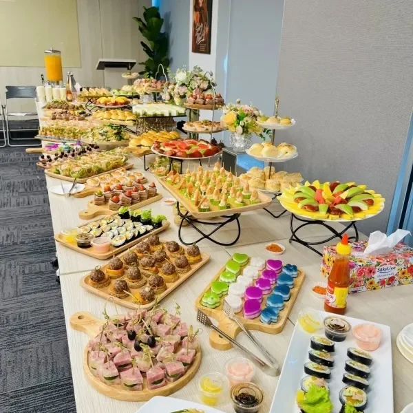 Vuông Tròn Catering