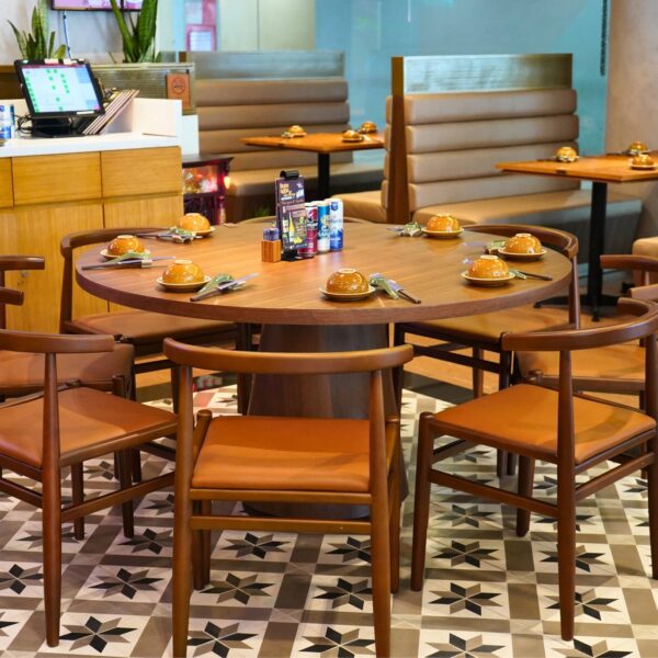 Nhà Hàng Hoàng Yến