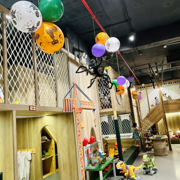 Jungle Family and Kids Cafe