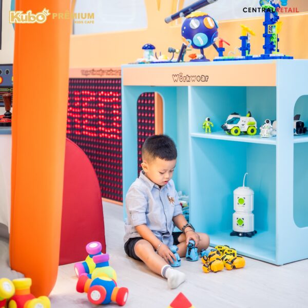 KUBO Premium Kids Cafe