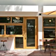 Le Blanc.Coffee & Space