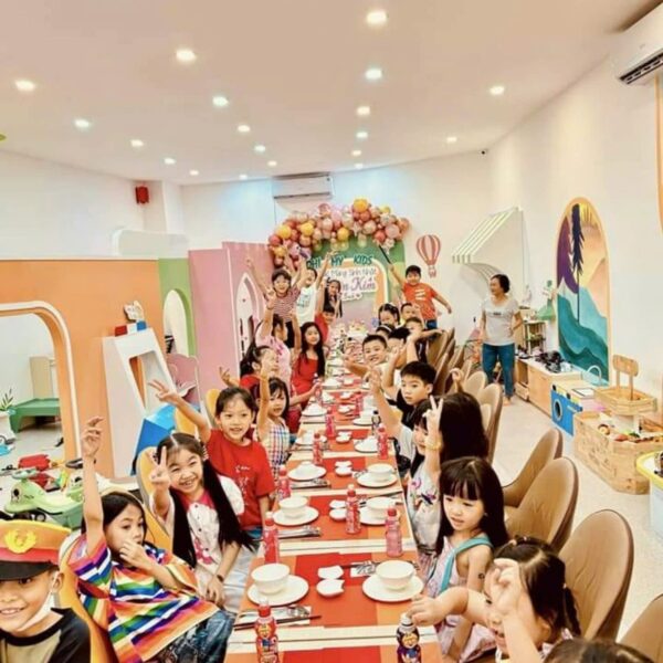 OH MY KIDS PREMIUM CAFE