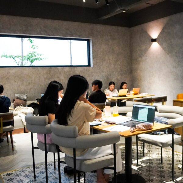 Ẩn Coffee