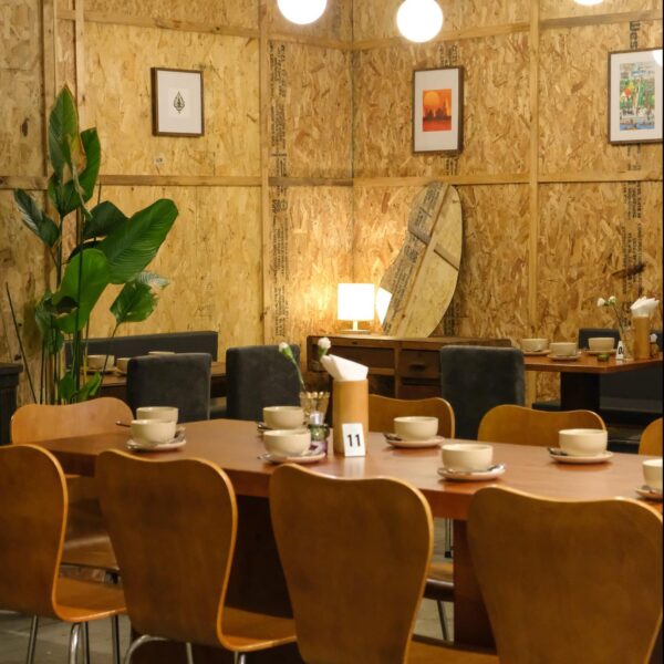 Ăn Cơm Uống Nước Garden