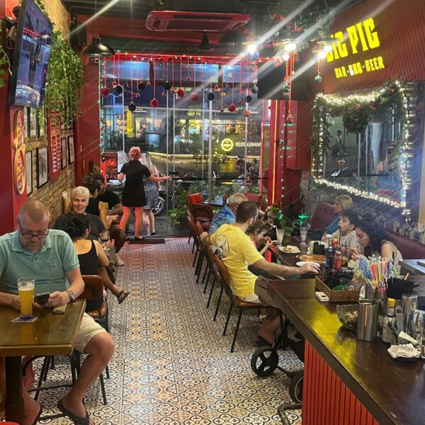 BIG PIG Bar - BBQ - Beer