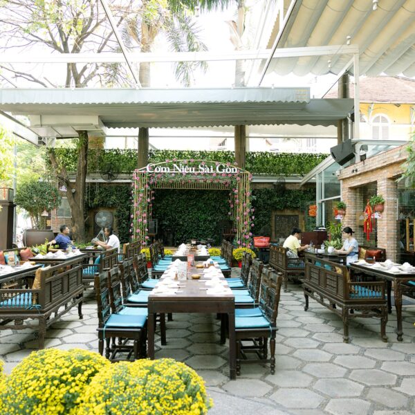 Cơm Niêu Sài Gòn