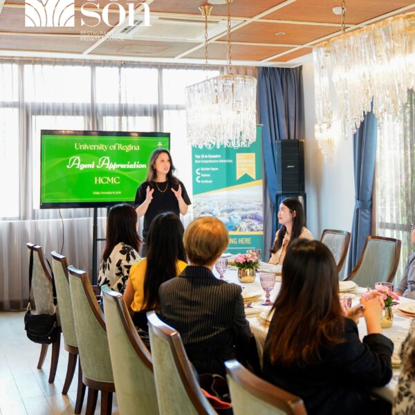 Côn Sơn Restaurant & Lounge