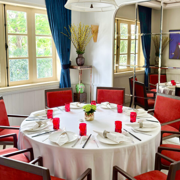 Côn Sơn Restaurant & Lounge