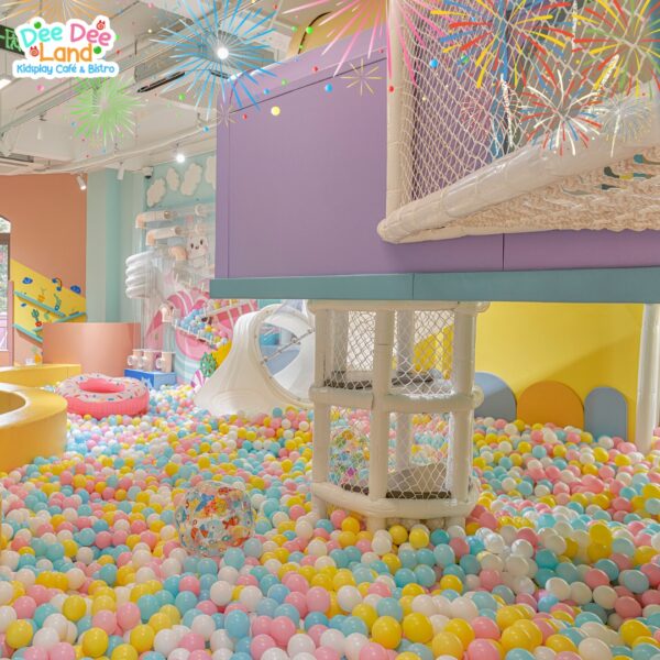 Dee Dee Land Kidsplay Café & Bistro