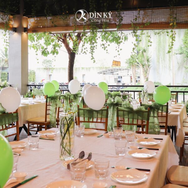 Nhà Hàng Dìn Ký