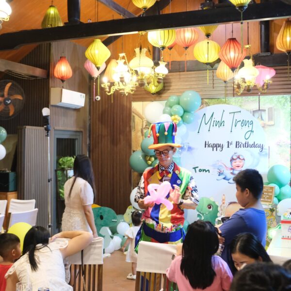 Nhà Hàng Đất Sét