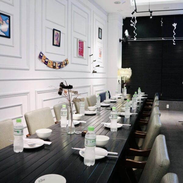 Gazua Cafe & Restaurant