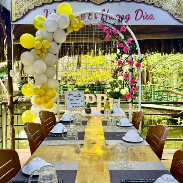 Nhà hàng Hương Dừa