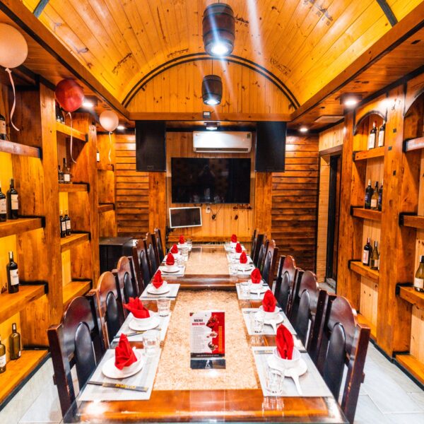 Nhà Hàng Luxury 429