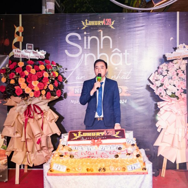 Nhà Hàng Luxury 429