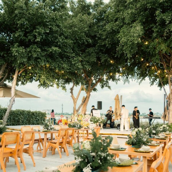 Layla Café & Bistro