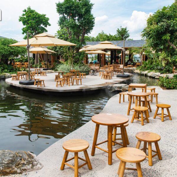 Layla Café & Bistro