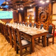 Nhà Hàng Hầm Rượu Lộc Vàng