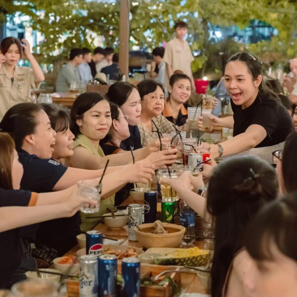 Tiệm Nướng Nọ Trong Vườn