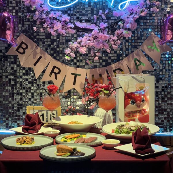Ơ Bistro