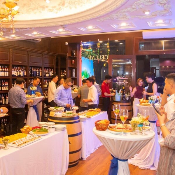 Ơ Bistro