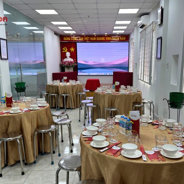 Nhà Hàng Quá Ngon