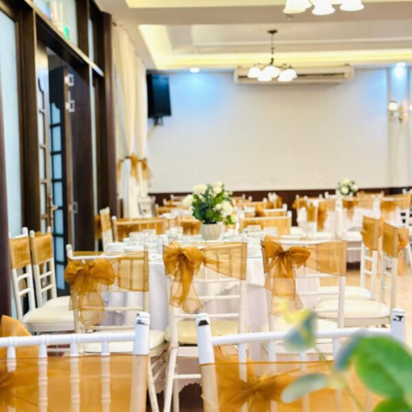 Nhà Hàng Vườn Quê