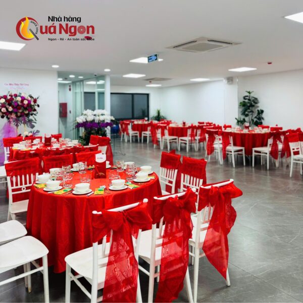 Nhà Hàng Quá Ngon