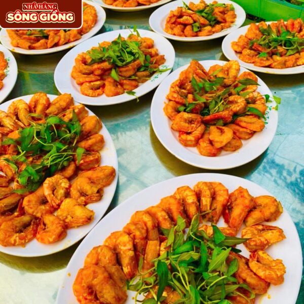 Nhà Hàng Sông Giồng