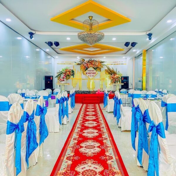 Nhà hàng Tân Uyên Ương