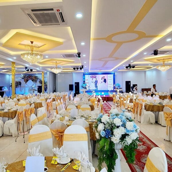 Nhà hàng Tân Uyên Ương