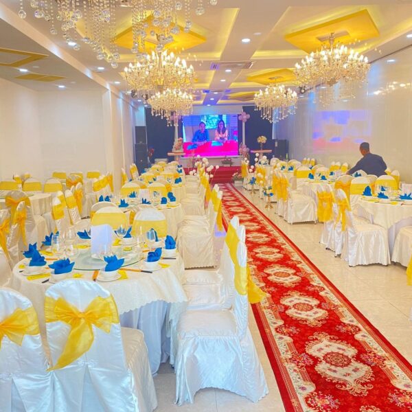 Nhà hàng Tân Uyên Ương