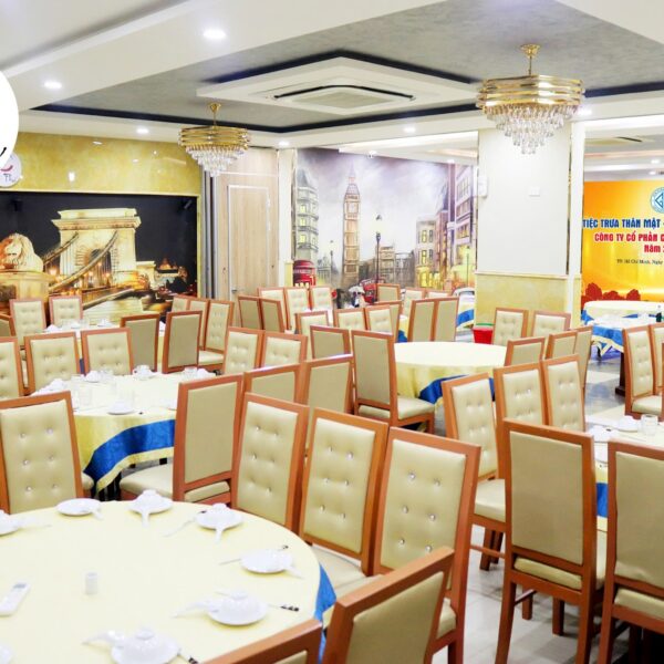 Nhà hàng Việt Phố