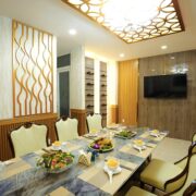 Nhà Hàng Vương Quốc